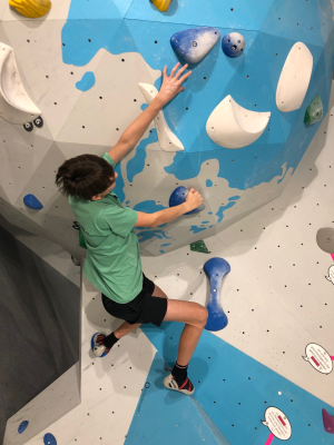 Klasse 8c besucht Boulderhalle und Technoseum